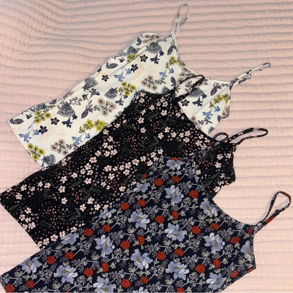 Bundle of Loft cami tops